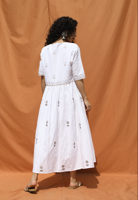 White Block Printed Knee Length Dress with V Neckline-4