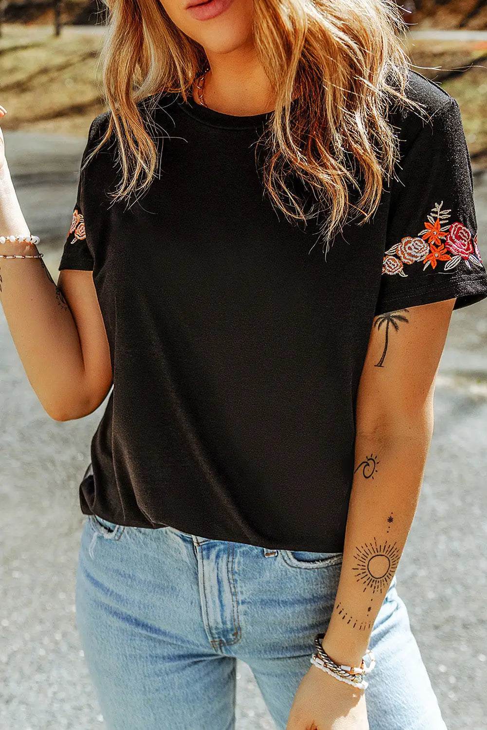 Black Floral Embroidered Round Neck Short Sleeve T Shirt-3