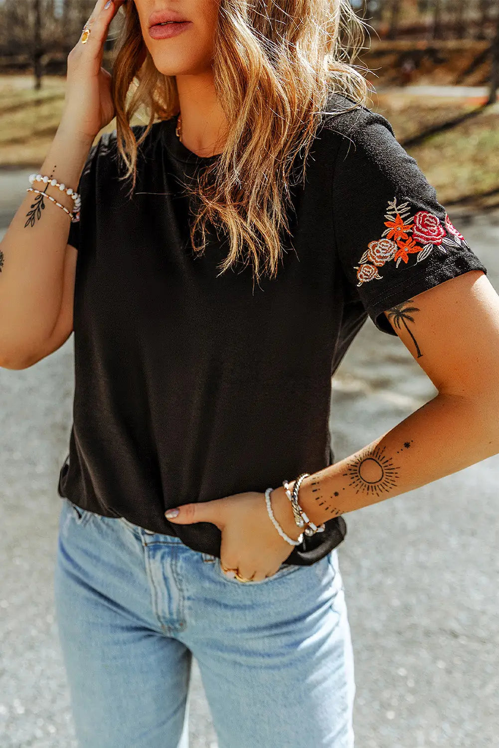 Black Floral Embroidered Round Neck Short Sleeve T Shirt-2