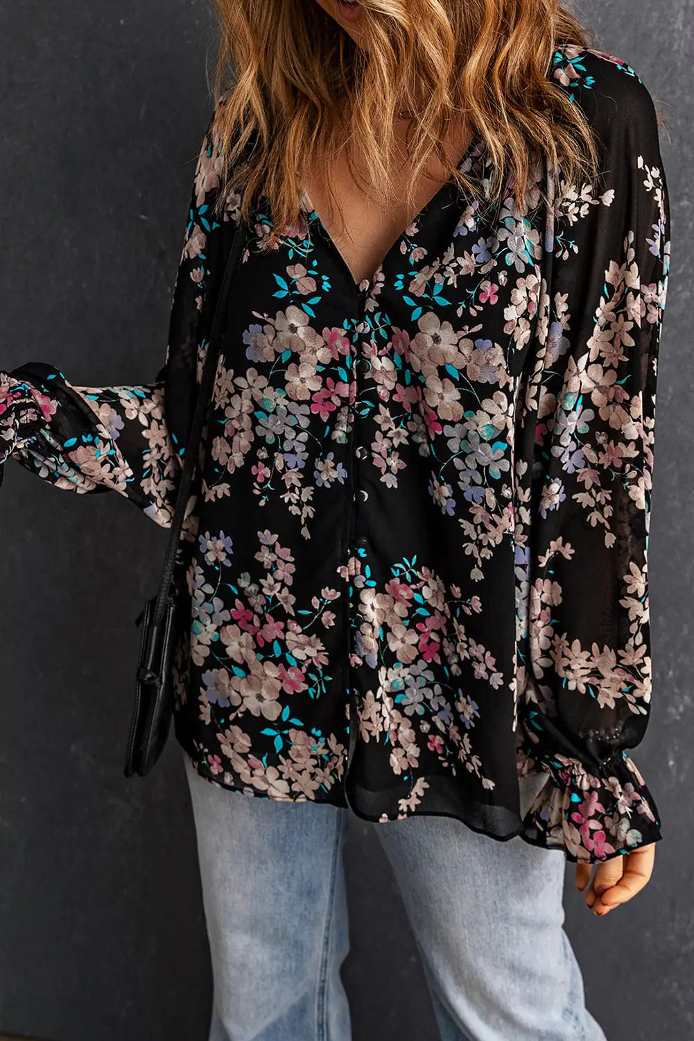 Black Plus Size Floral Print Lace Splicing Short Sleeve Blouse-6