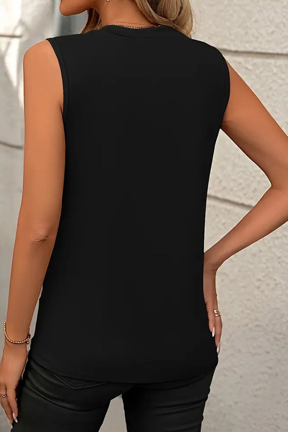 Black Crew Neck Pleated Tank Top-1